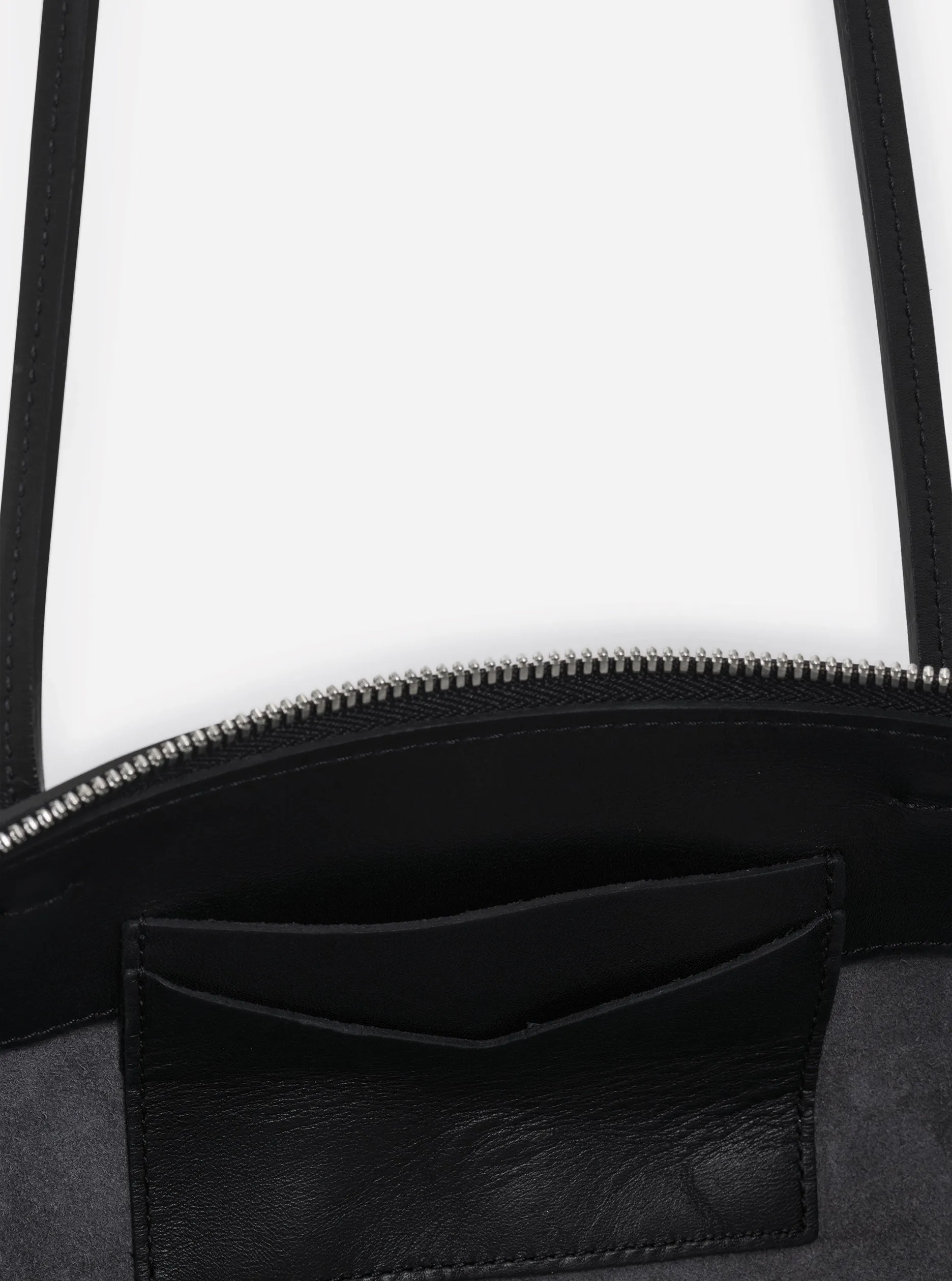 LEATHER HANDBAG "AB 124" IN BLACK