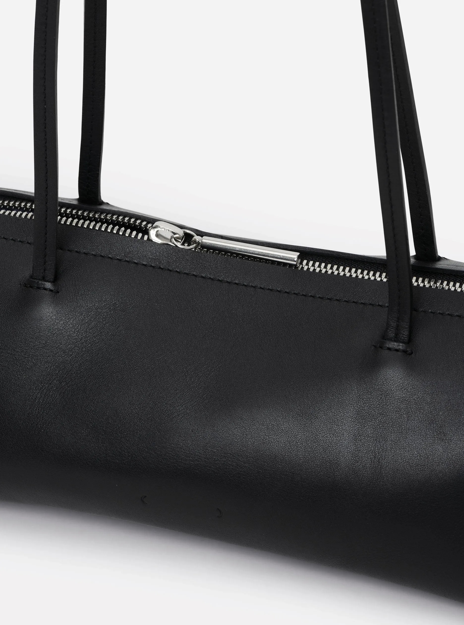 LEATHER HANDBAG "AB 124" IN BLACK